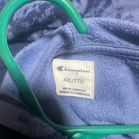 Champion Sweater - Picture 3 of 3